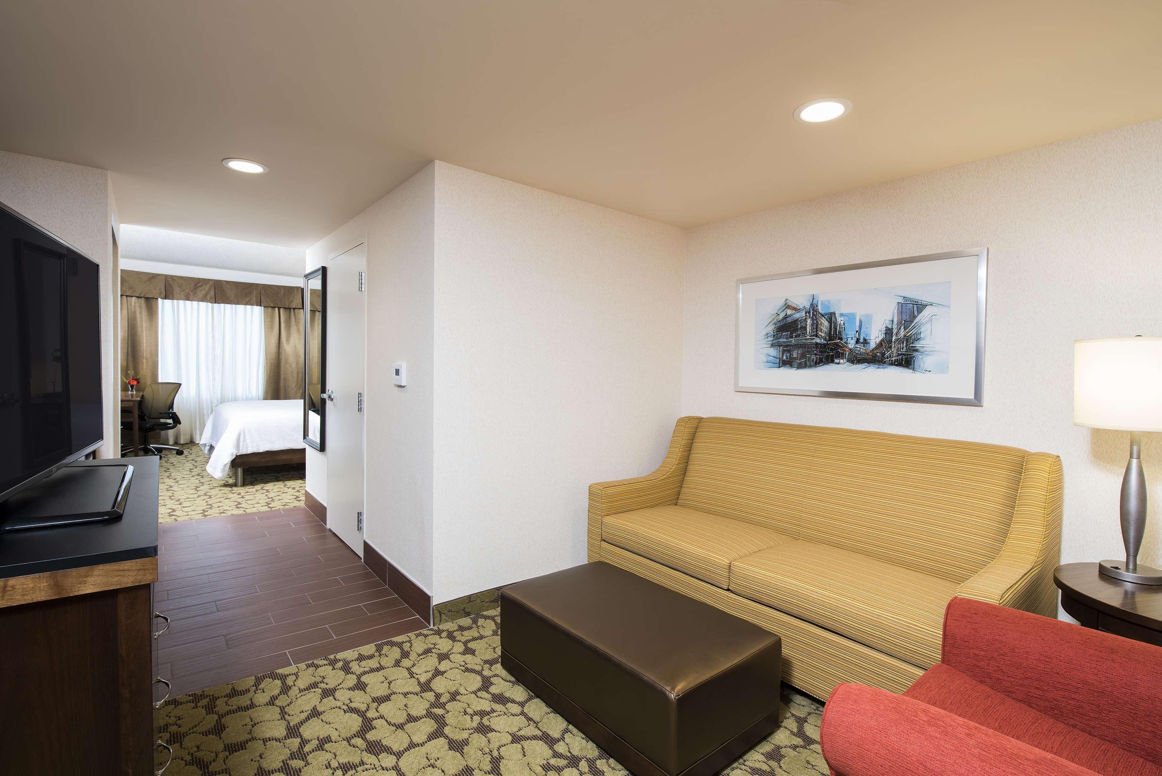 Hilton Garden Inn Louisville Downtown Εξωτερικό φωτογραφία