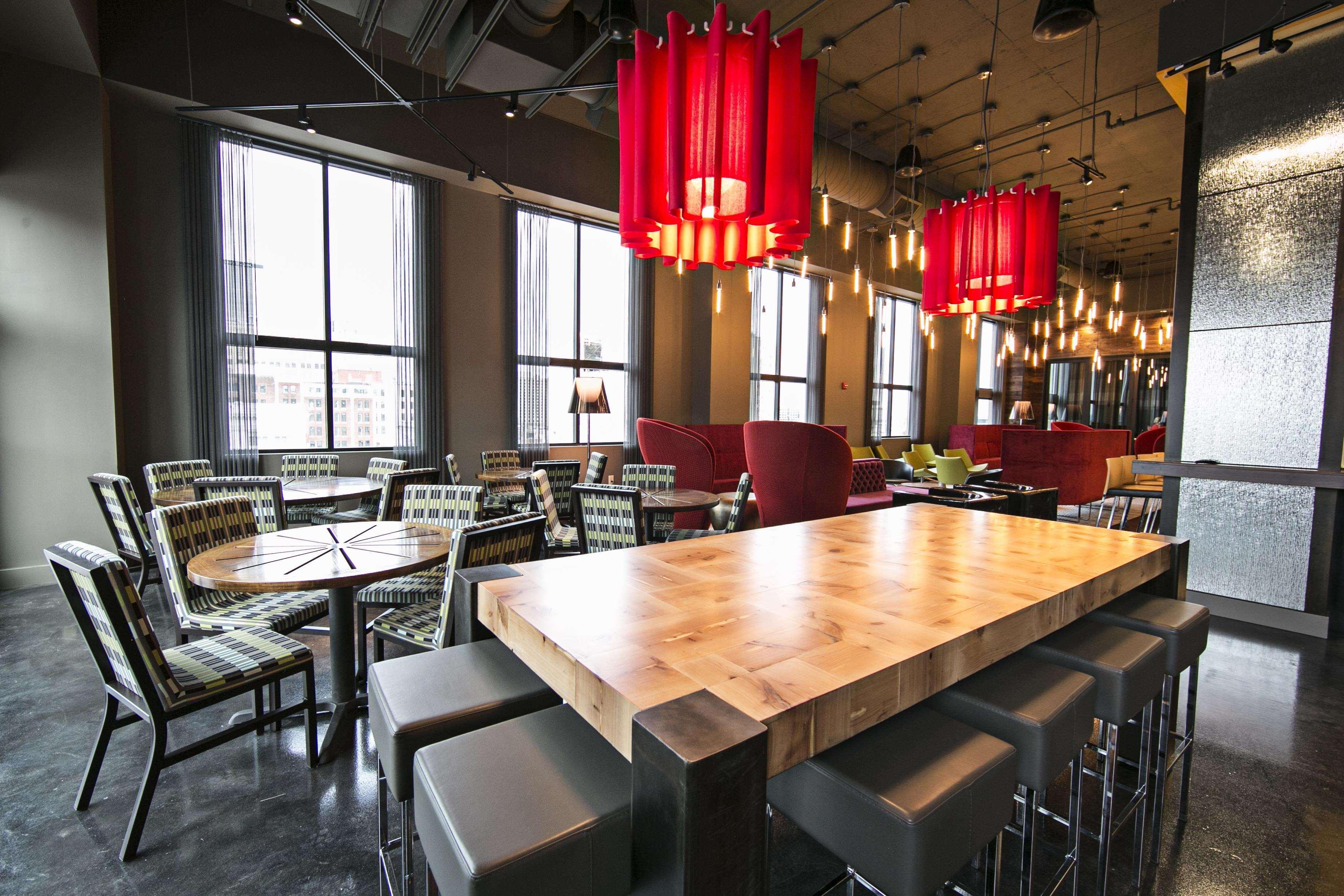 Hilton Garden Inn Louisville Downtown Εξωτερικό φωτογραφία