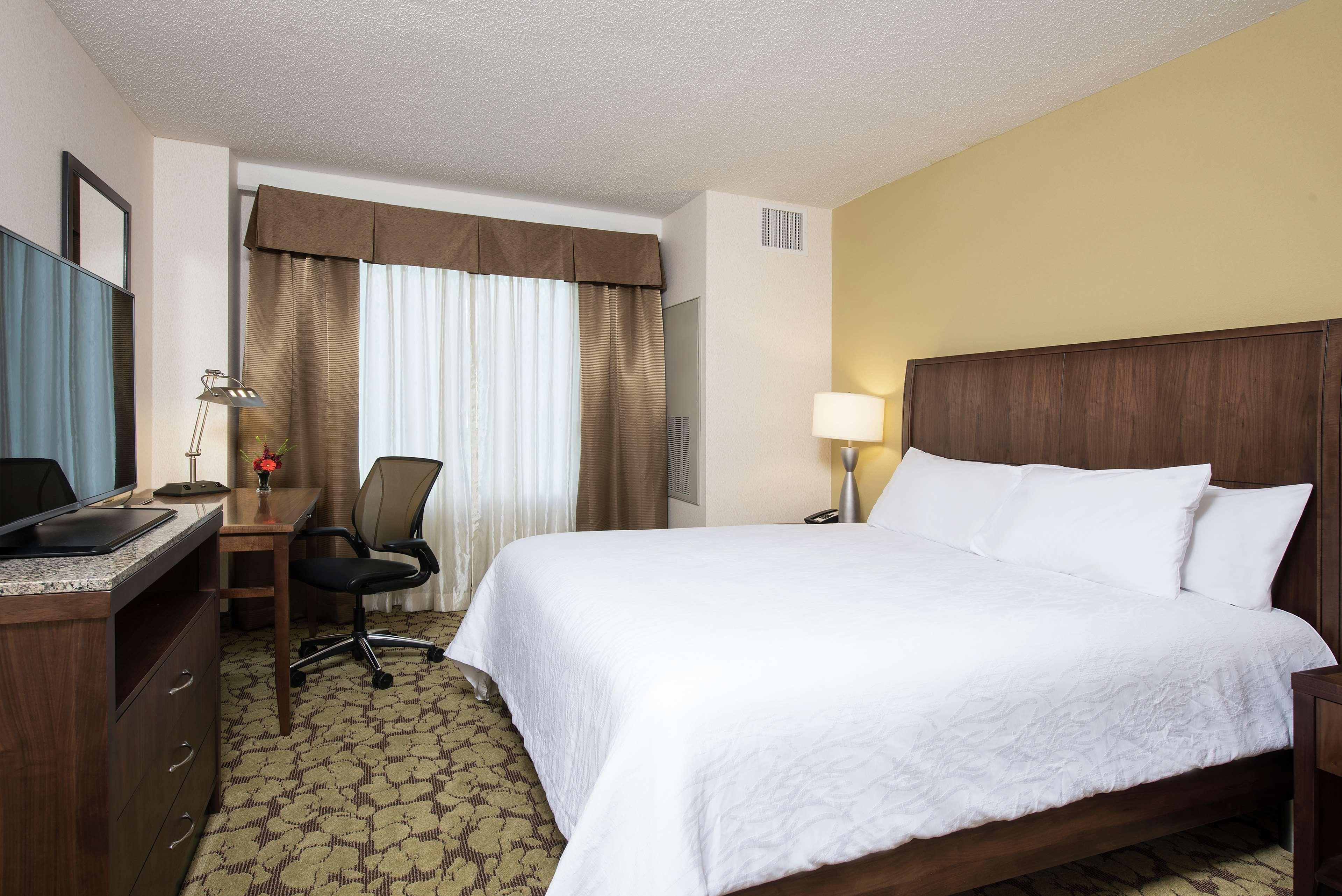 Hilton Garden Inn Louisville Downtown Εξωτερικό φωτογραφία