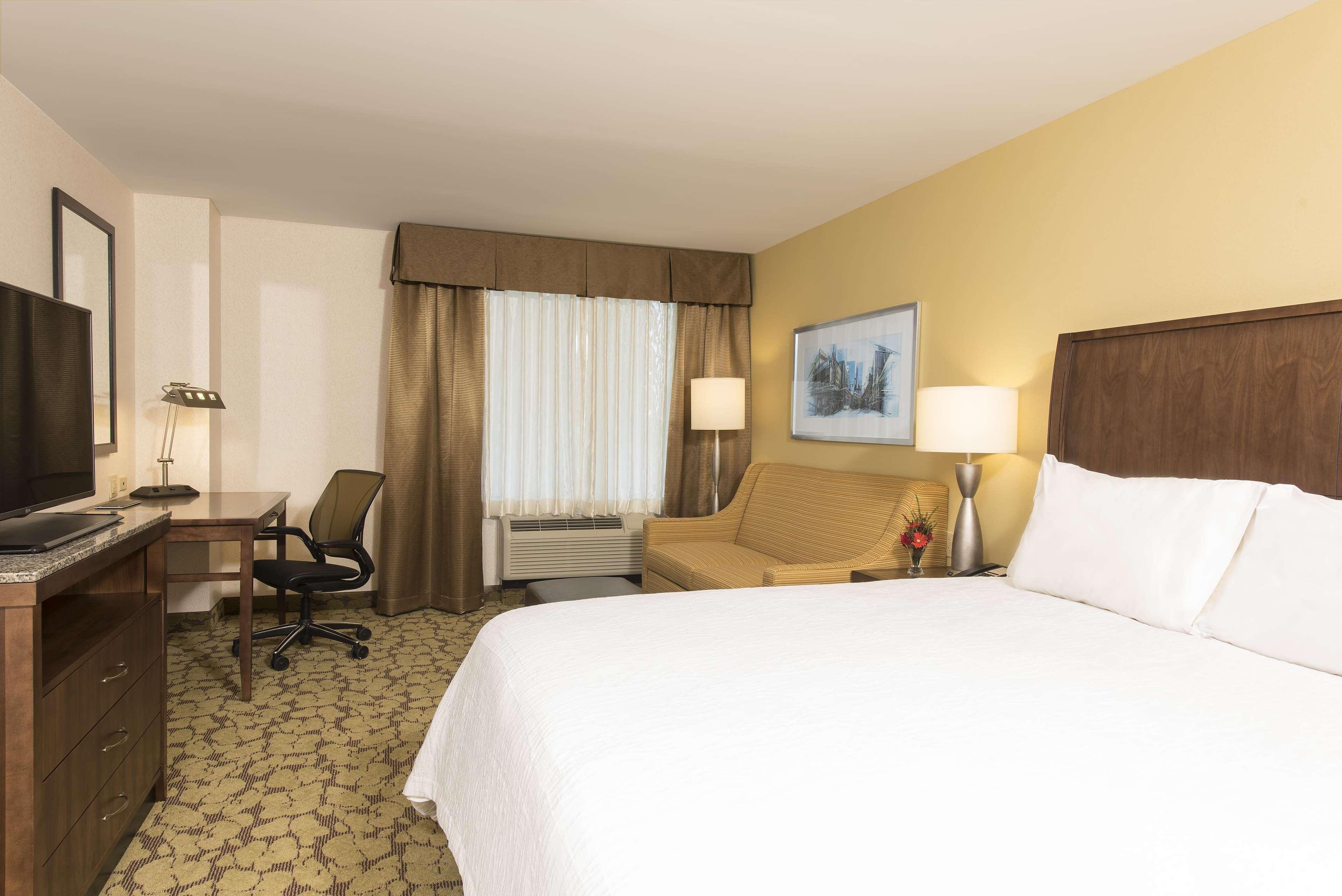 Hilton Garden Inn Louisville Downtown Εξωτερικό φωτογραφία