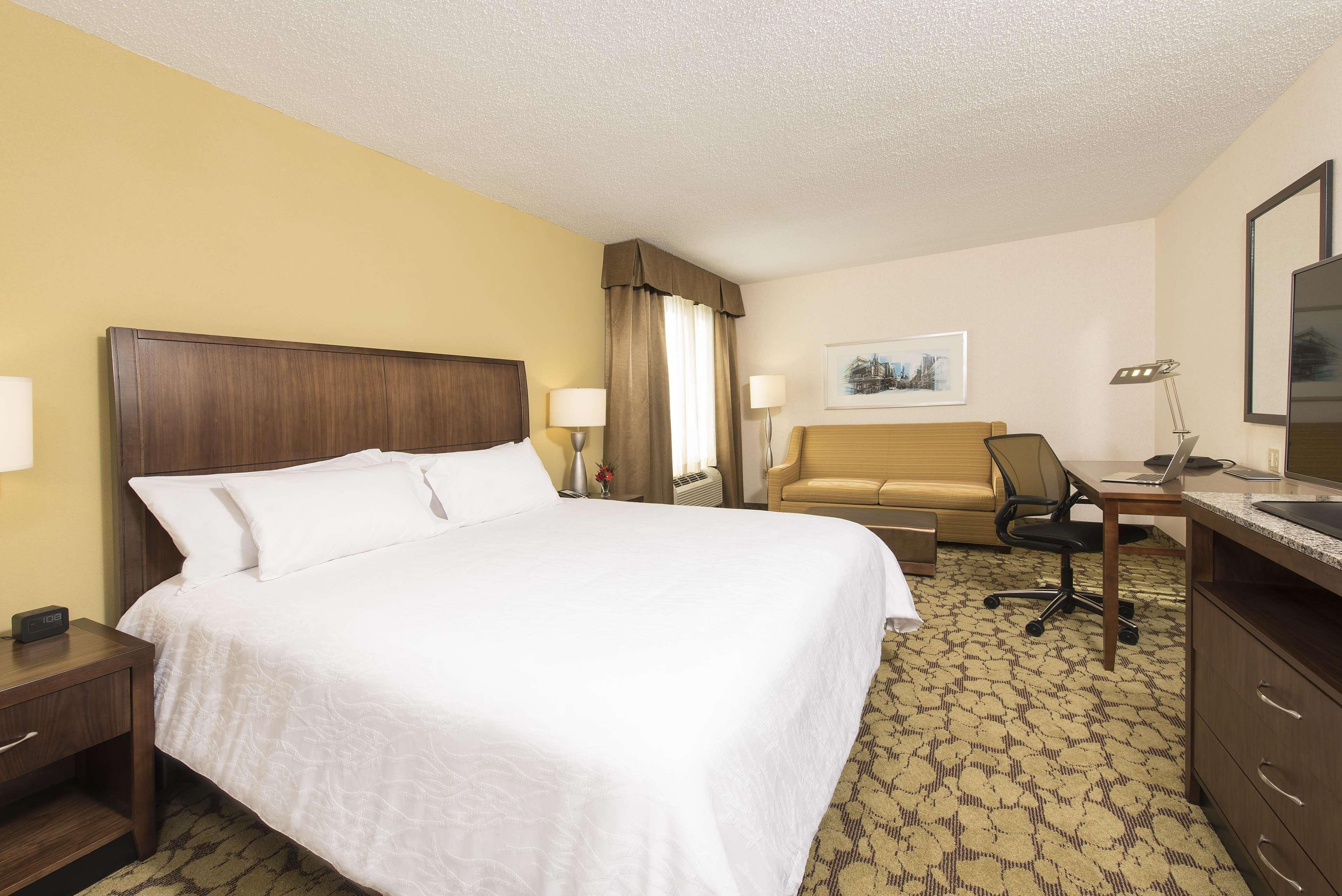 Hilton Garden Inn Louisville Downtown Εξωτερικό φωτογραφία
