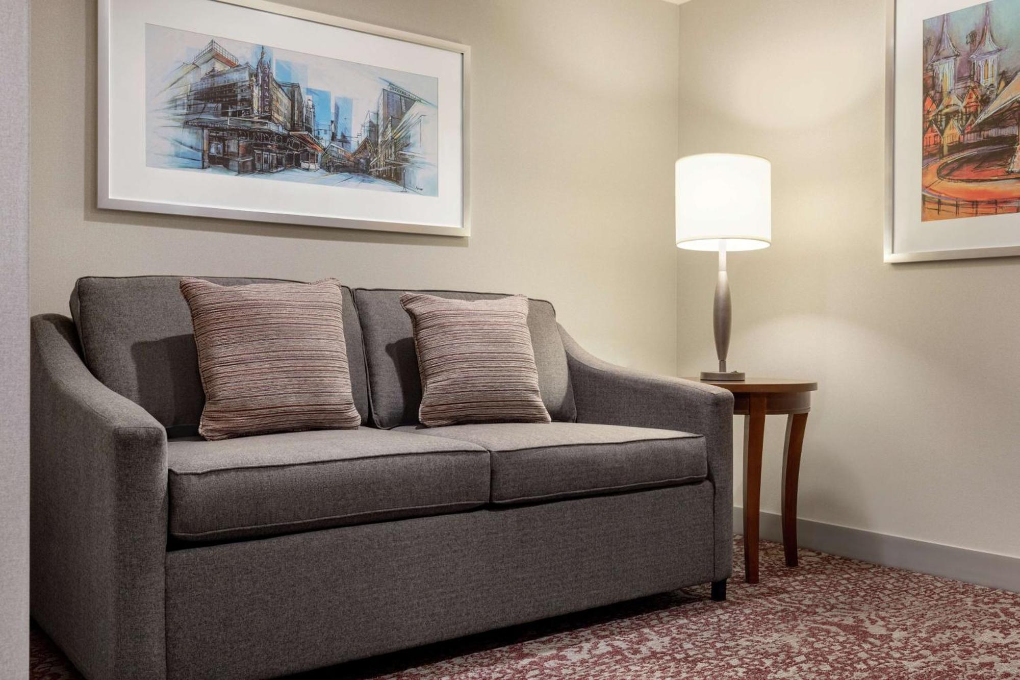 Hilton Garden Inn Louisville Downtown Εξωτερικό φωτογραφία