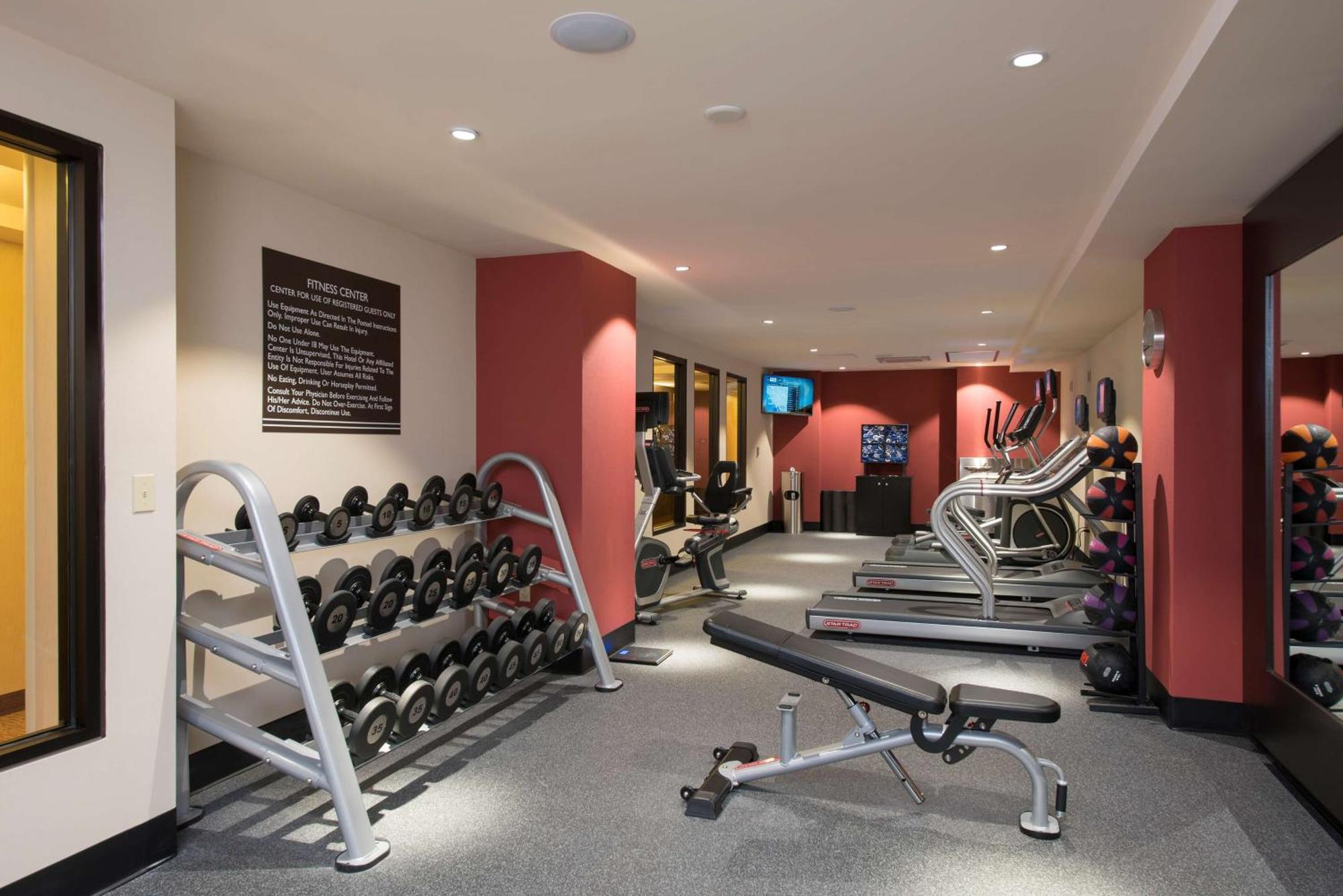 Hilton Garden Inn Louisville Downtown Εξωτερικό φωτογραφία
