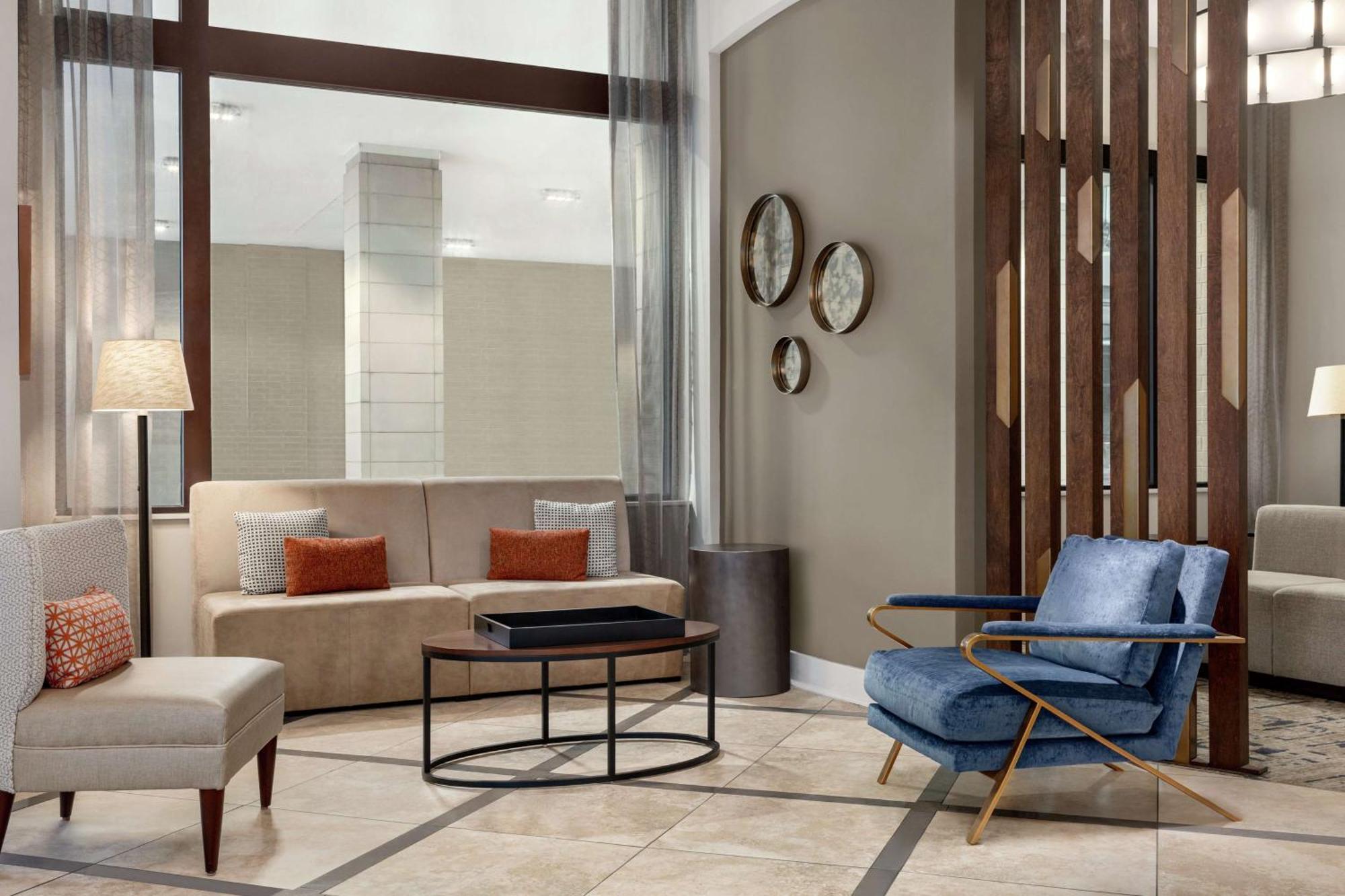 Hilton Garden Inn Louisville Downtown Εξωτερικό φωτογραφία