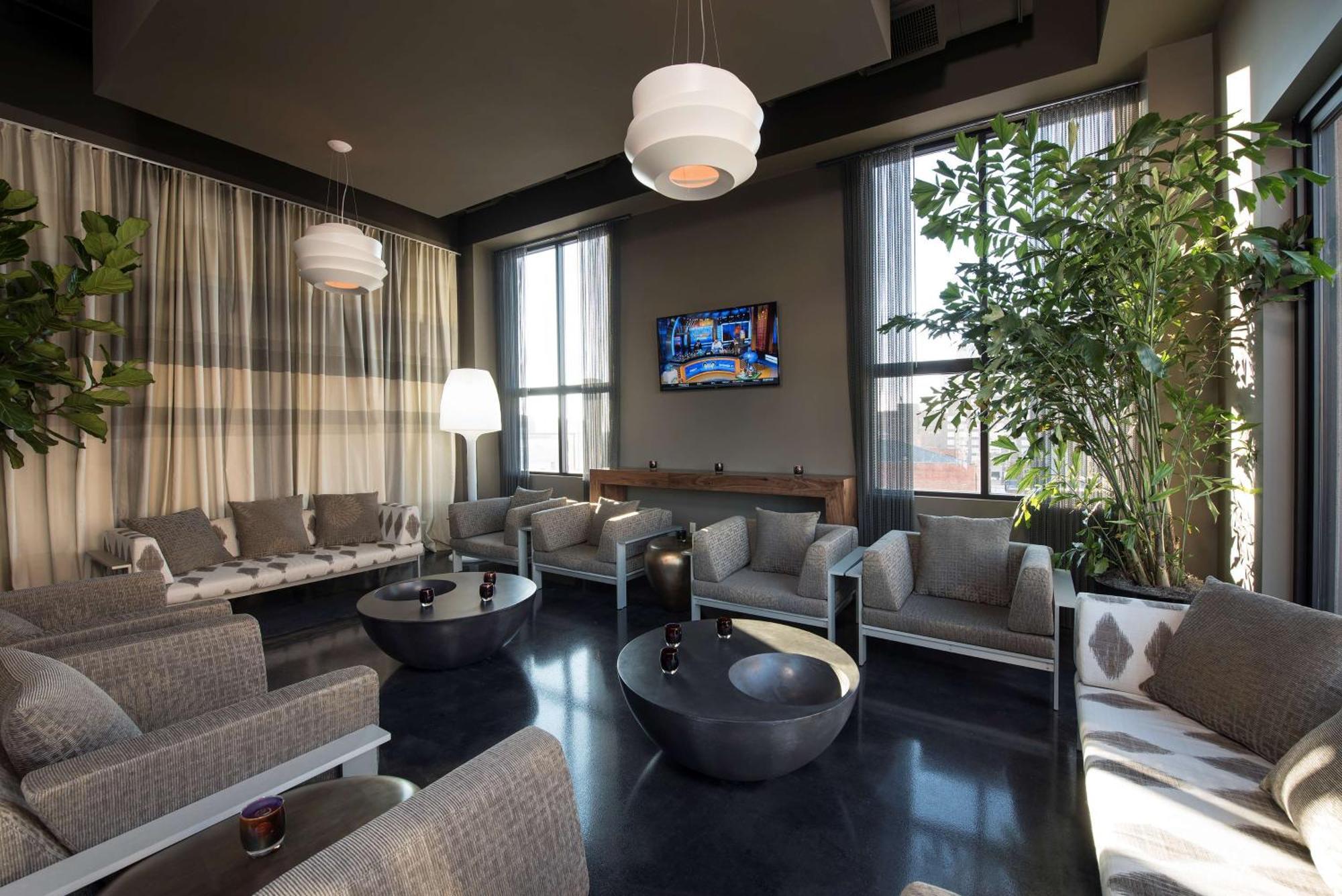 Hilton Garden Inn Louisville Downtown Εξωτερικό φωτογραφία